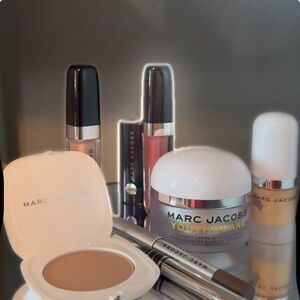 Marc Jacobs Youthquake Makeup Bundle - 9 products & 1 two-sided mirror